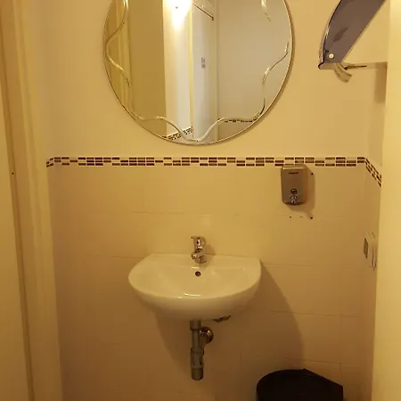 Kristal ベッド・アンド・ブレックファスト 3*