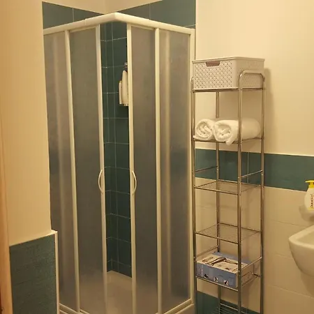 Kristal ベッド・アンド・ブレックファスト チーニジ