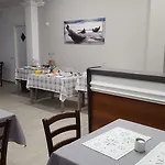 Kristal לינה וארוחת בוקר צ'יניזי